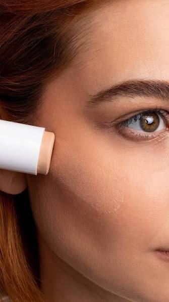 PROTECTOR SOLAR  SKIN GLOW CON COLOR🍃